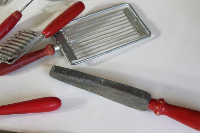 photo of vintage kitchen utensils lot, cherry bakelite & red painted wood handled tools #4