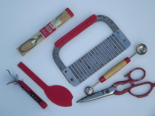 photo of vintage kitchen utensils w/ painted wood handles, red plastic & bakelite #8