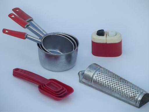 photo of vintage kitchen utensils w/ painted wood handles, red plastic & bakelite #11