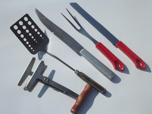 photo of vintage kitchen utensils w/ painted wood handles, red plastic & bakelite #9