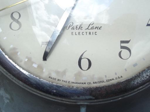 photo of vintage kitchen wall clock, all metal Ingraham model MK-440 for parts #6