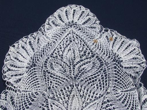 photo of vintage knitted and crocheted lace table mats and large table cover cloth #5