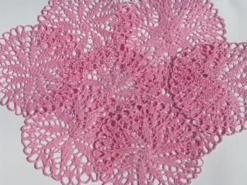 catalog photo of vintage lacy doily drink coasters set, lace doilies in retro rose pink