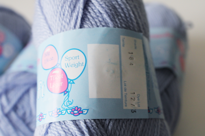 photo of vintage lavender blue Baby soft acrylic yarn light sport weight Mary Maxim lot of four 50 gram skeins #3
