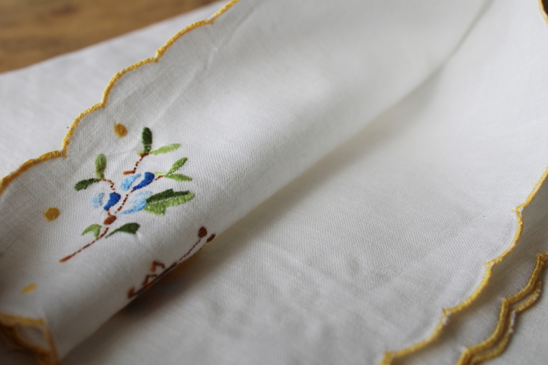 photo of vintage linen napkins w/ butterflies embroidery, unused mid century table linens #4