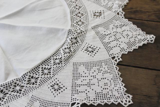 photo of vintage linen table cover topper centerpiece, handmade lace filet crochet edging #2