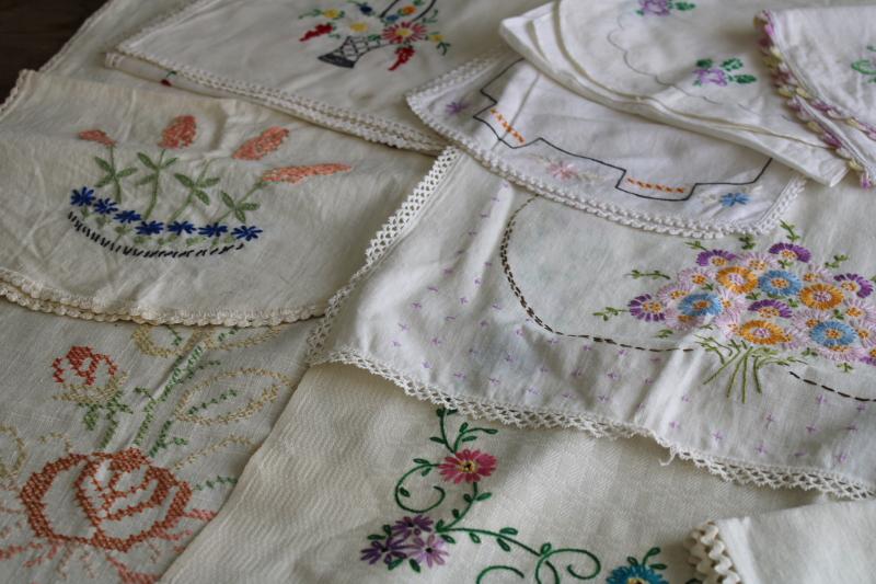 photo of vintage linens lot, cotton table runners w/ embroidery to upcycle for sewing, decor, quilting #11