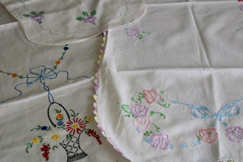 photo of vintage linens lot, cotton table runners w/ embroidery to upcycle for sewing, decor, quilting #14