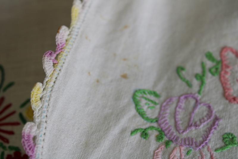 photo of vintage linens lot, cotton table runners w/ embroidery to upcycle for sewing, decor, quilting #15