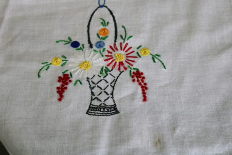 photo of vintage linens lot, cotton table runners w/ embroidery to upcycle for sewing, decor, quilting #16