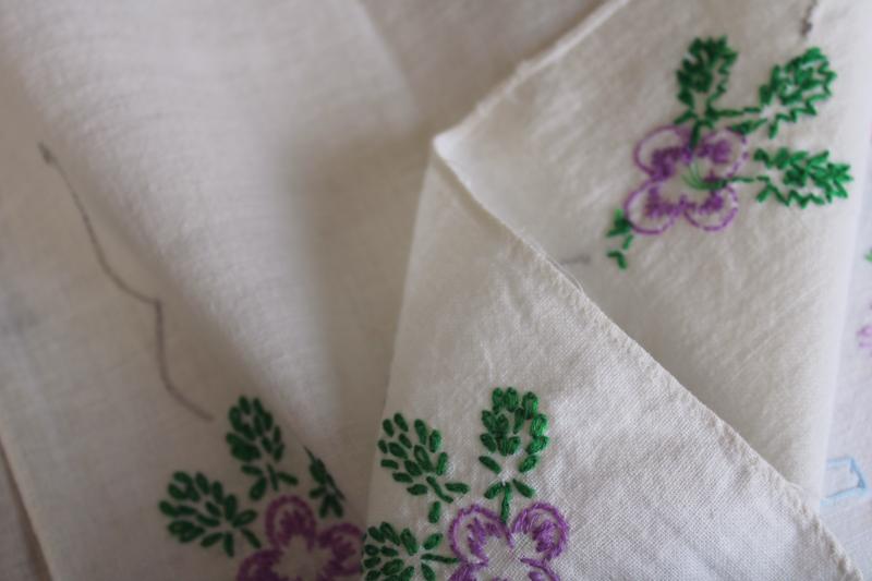 photo of vintage linens lot, cotton table runners w/ embroidery to upcycle for sewing, decor, quilting #17
