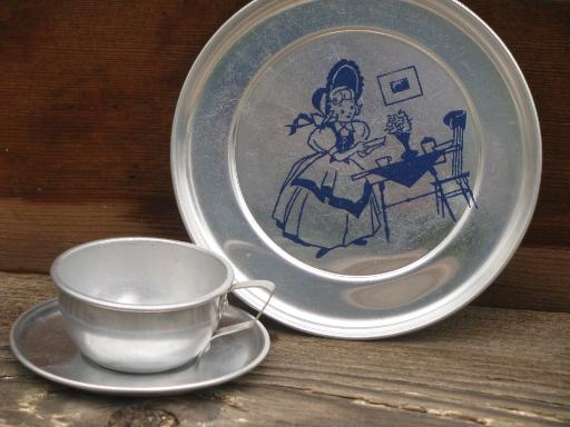 photo of vintage litho print aluminum metal doll dishes, child's toy dish set #2