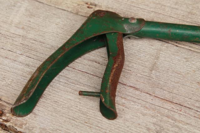 photo of vintage long handled Doo-Klip grass shears clippers grass mid century lawn & garden tool #10