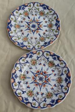 catalog photo of vintage majolica pottery hand painted plates, Portugal or Ginori Italy?