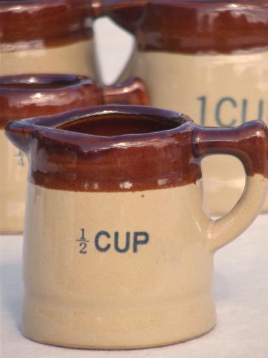 photo of vintage measuring cups set, little brown band pottery pitchers for country kitchen #4