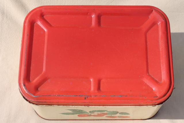 photo of vintage metal bread box tin, red strawberries print, strawberry kitchen ware #8