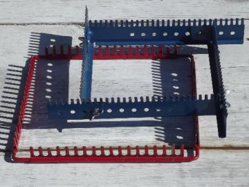 catalog photo of vintage metal looper looms, lap loom lot for loop woven pot holder squares
