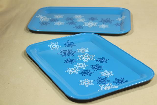 photo of vintage metal meal serving / lap trays, retro seasonal print seasons of the year #7