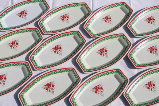 photo of vintage metal serving tray set, 12 Christmas red & green holiday print trays #2