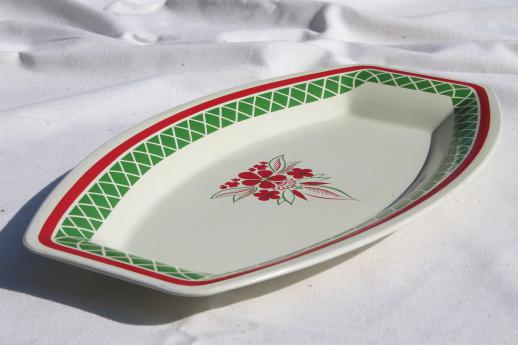 photo of vintage metal serving tray set, 12 Christmas red & green holiday print trays #5