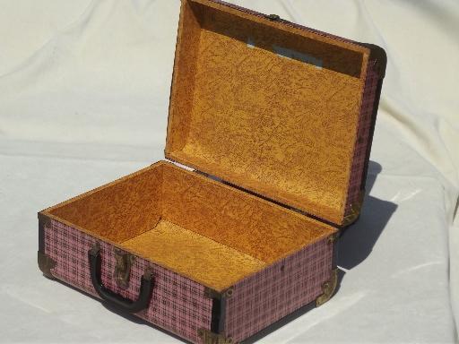 photo of vintage metal suitcases, pink plaid tin litho doll trunk child's toy luggage #10