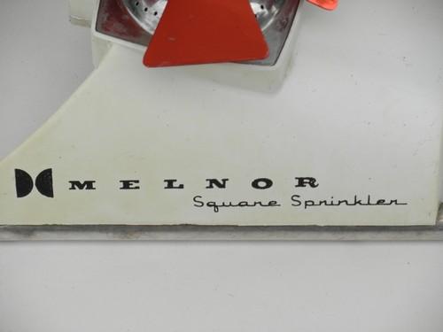 photo of vintage mid-century Melnor Square streamlined aluminum lawn&garden sprinkler #4