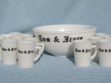 catalog photo of vintage milk glass Christmas Tom and Jerry bowl and cups, holiday punch set,