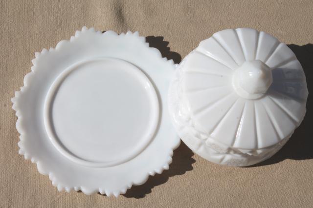 photo of vintage milk glass Westmoreland old quilt round cheese or covered butter dish #3