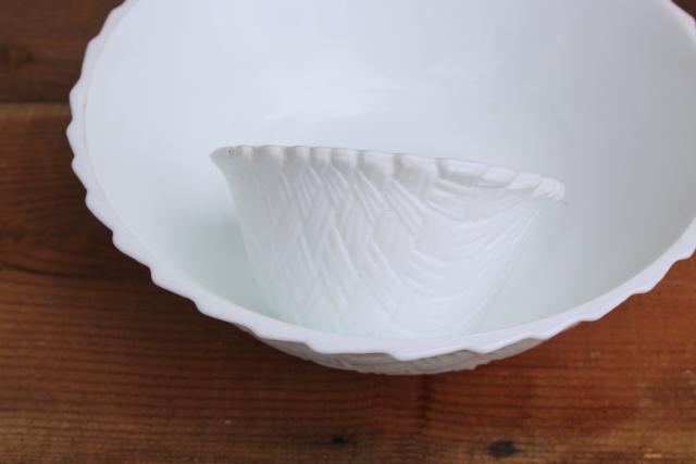 photo of vintage milk glass chip & dip bowls, basketweave pattern Indiana glassware #2