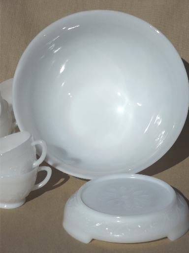 photo of vintage milk glass punch bowl & cups set, Anchor Hocking sandwich pattern glass #4