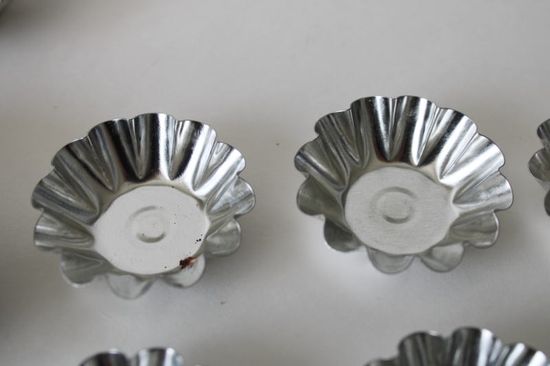 photo of vintage mini tartlet & tart pans, fluted tins sandbakkel cookie molds  #4