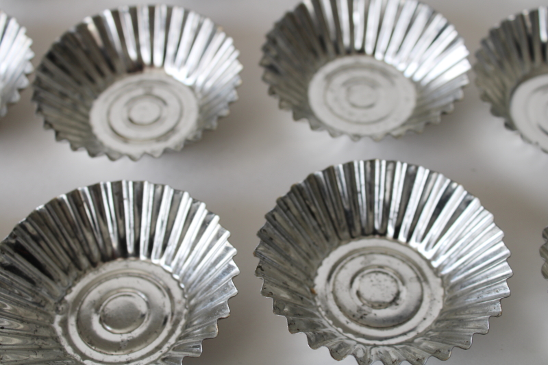photo of vintage mini tartlet & tart pans, fluted tins sandbakkel cookie molds  #5