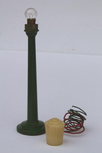 photo of vintage miniature electric street light cast metal toy, Lionel model train accessory  #7