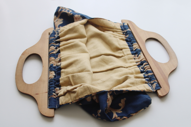 photo of vintage needlework or knitting bag, blue & brown floral print cotton w/ wood purse handles  #4