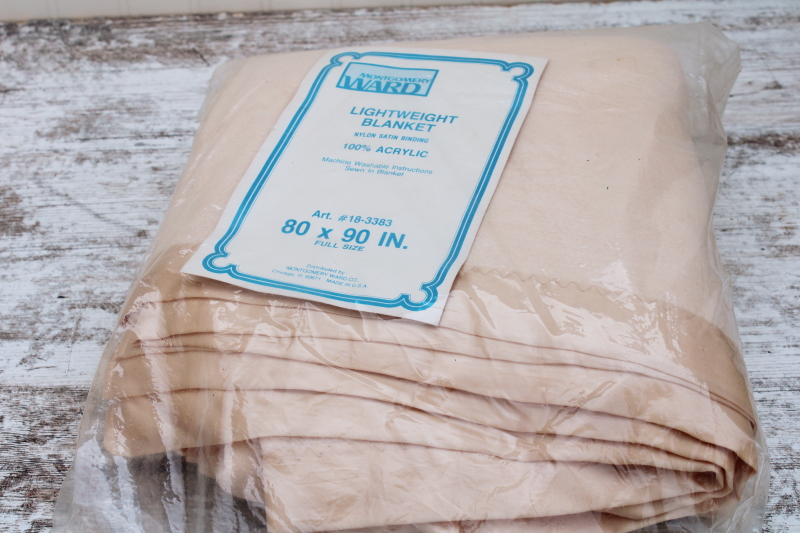 photo of vintage new in package ecru blush tan blanket, full size bed blanket soft acrylic w/ satin binding #1