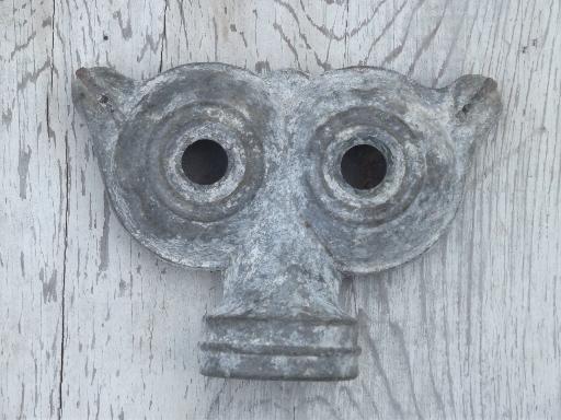 photo of vintage owl eyes sprinkler head, old cast metal lawn & garden sprinkler #1