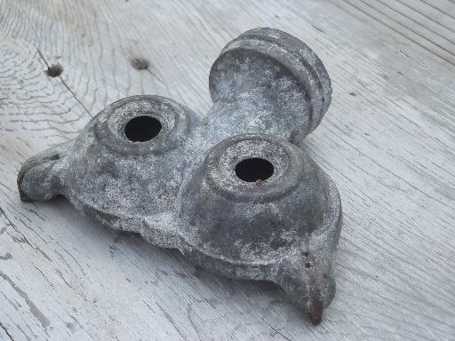 photo of vintage owl eyes sprinkler head, old cast metal lawn & garden sprinkler #4