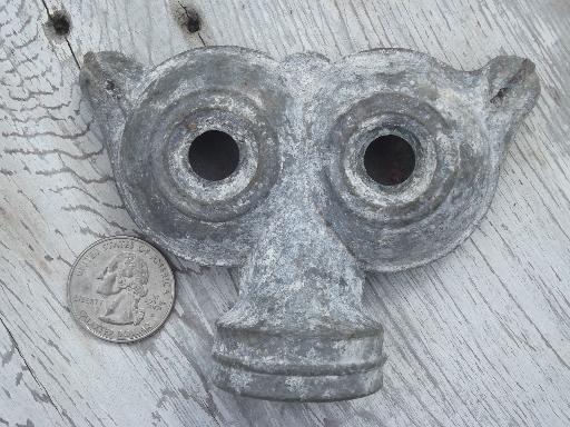 photo of vintage owl eyes sprinkler head, old cast metal lawn & garden sprinkler #6