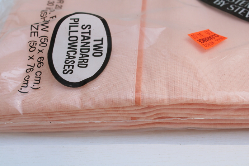 photo of vintage pale coral peach cotton poly pillowcases sealed package J P Stevens Tastemaker  #2