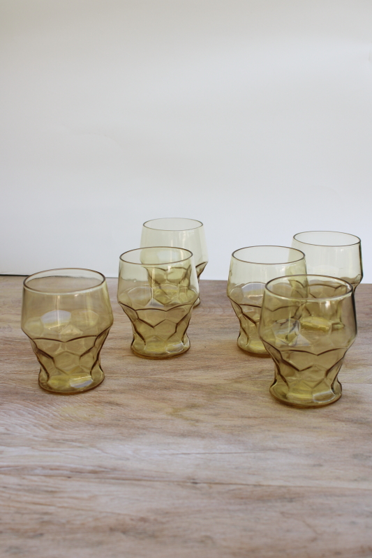 photo of vintage pale yellow amber depression glass tumblers, georgian honeycomb pattern #1