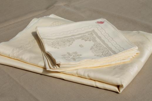 photo of vintage pale yellow cotton rayon damask tablecloth & dinner napkins set, Holland labels #2