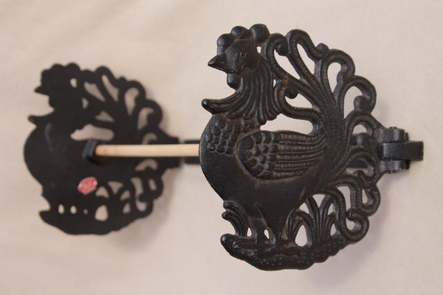 photo of vintage paper towel holder wall rack, country kitchen black cast iron rooster chicken #2