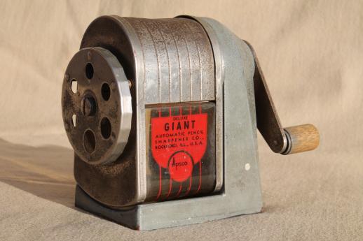 photo of vintage pencil sharpener, metal hand crank Deluxe Giant Apsco sharpener #1