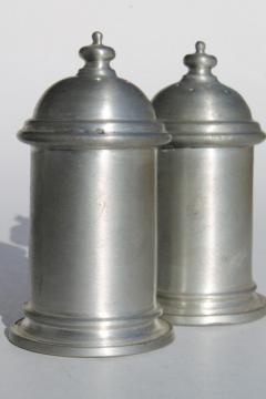 catalog photo of vintage pewter salt & pepper shakers set, antique colonial style pewter