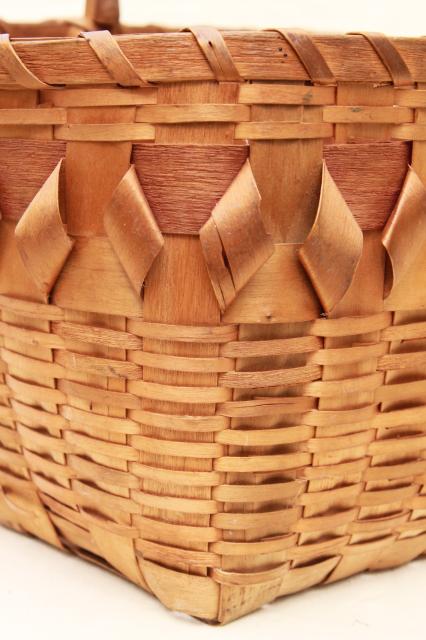 photo of vintage picnic basket or market basket, old Winnebago Indian basket from Wisconsin #3