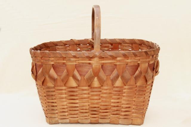 photo of vintage picnic basket or market basket, old Winnebago Indian basket from Wisconsin #6