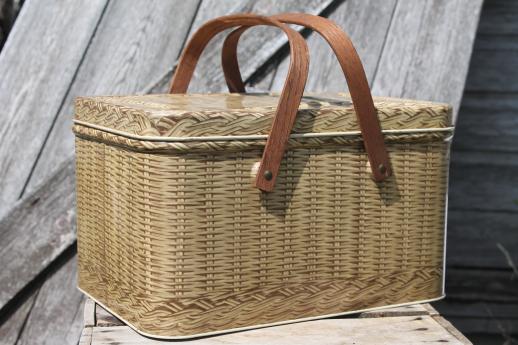 photo of vintage picnic basket tin, Decoware wicker print metal picnic hamper w/ wood handles #1