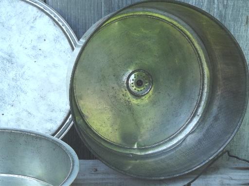 photo of vintage pie & cake keeper tin, cake saver carrier for picnics, potlucks #9