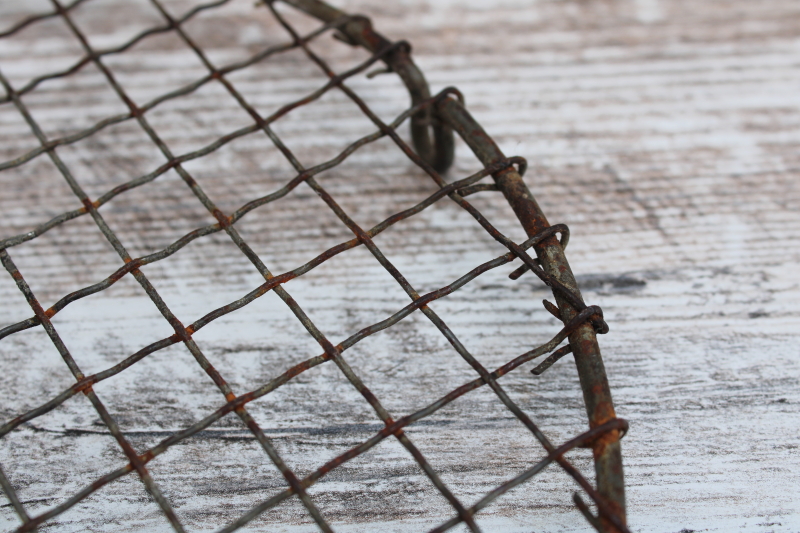 photo of vintage pie or cake cooling rack, little round stand wavy crimped wire w/ feet, baking photo prop  #3