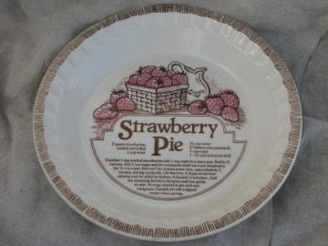 catalog photo of vintage pie pan, Royal china pie plate w/ Strawberry Pie recipe